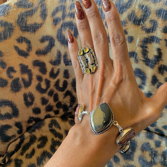 Ornate Silver Vintage Ring and bracelet - Picture 2 of 14